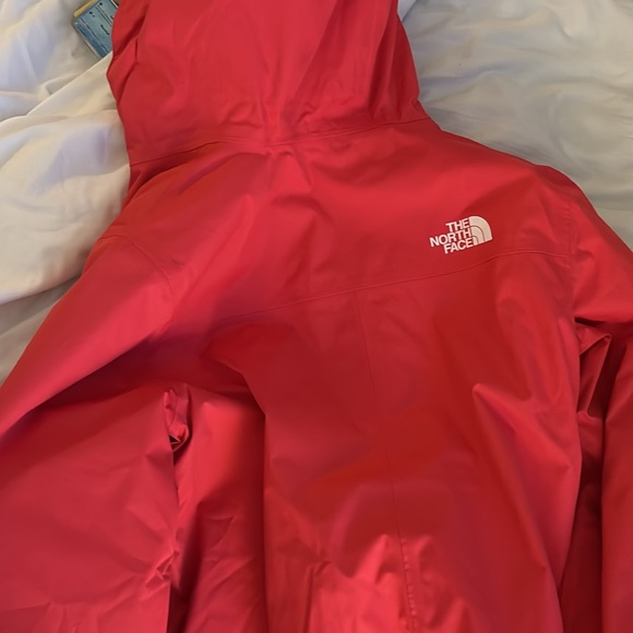 Red jacket for winter - Picture 4 of 4